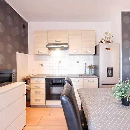 Apartamento One Bedroom 50m From The Sea *