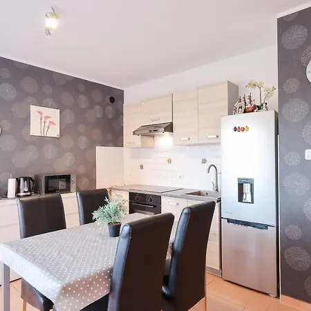 Appartamento One Bedroom 50m From The Sea *